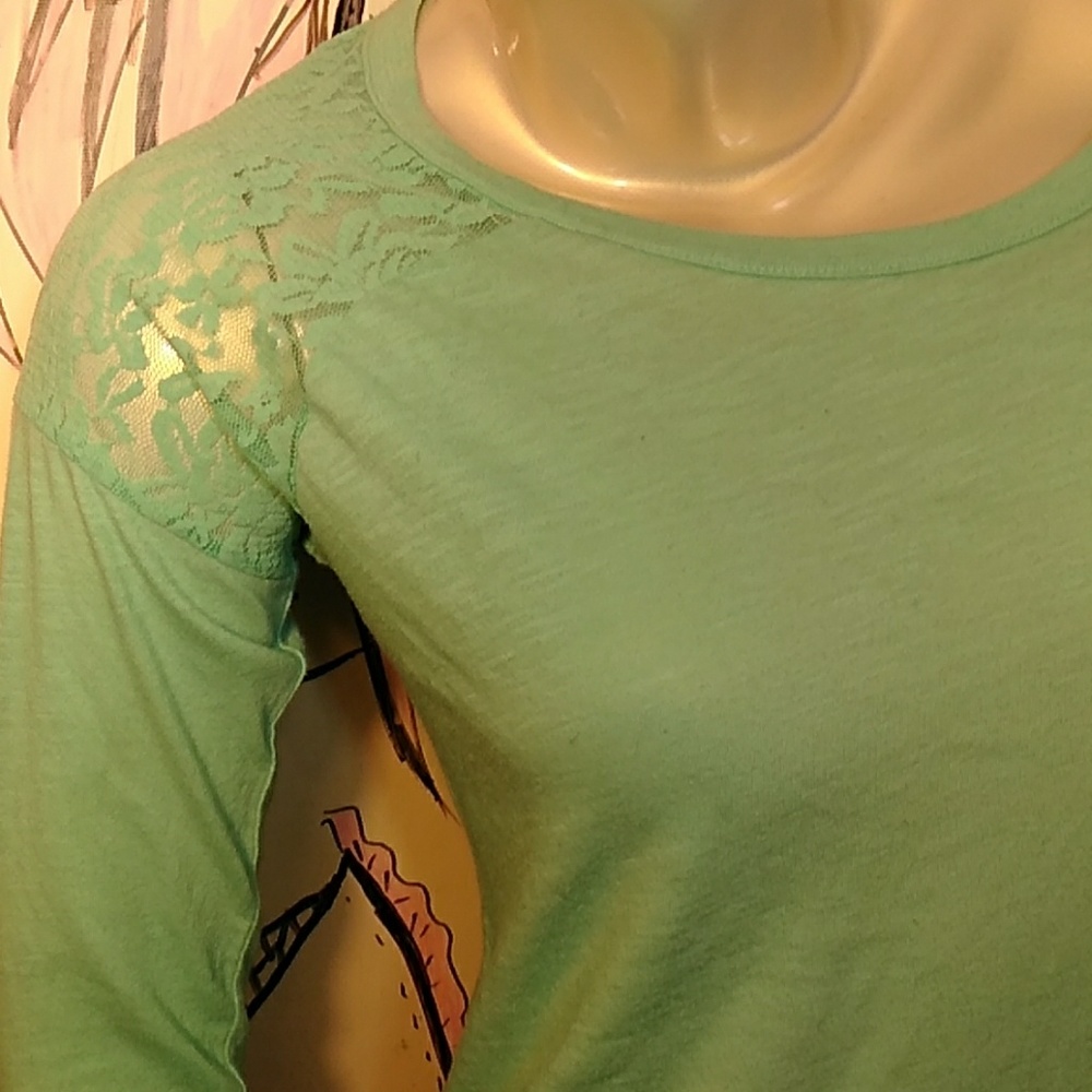 Pink Top - Picture 2 of 5